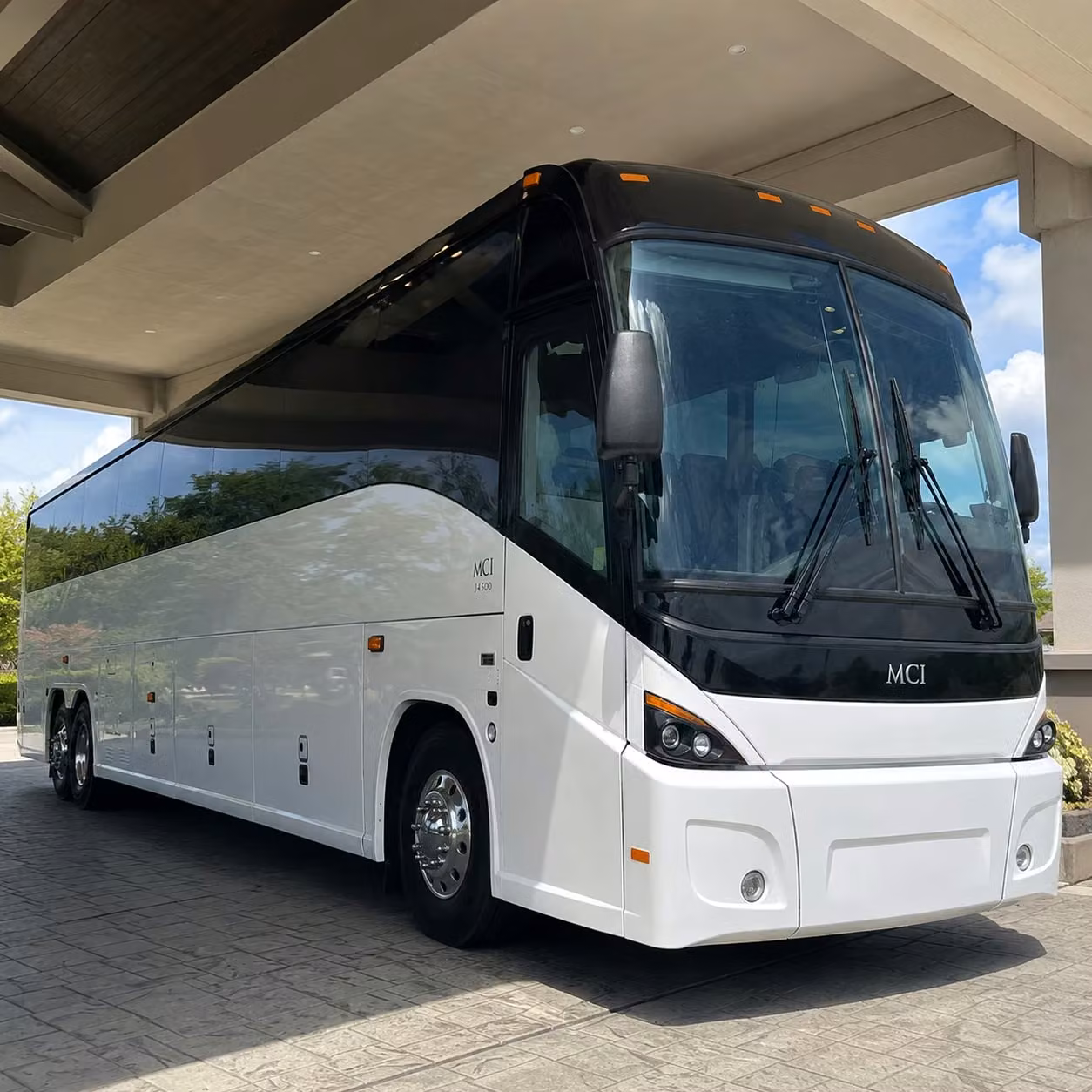 davie corporate campus shuttle services that keep your team moving